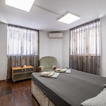 Apartment Charming Aquamarine Getaway Warna
